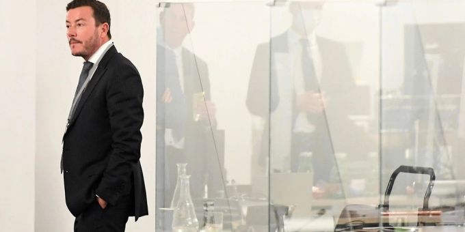 Ein Investor klagt: René Benko soll mit der Signa Holding alle «hinters Licht geführt» haben. signa holding rene benko