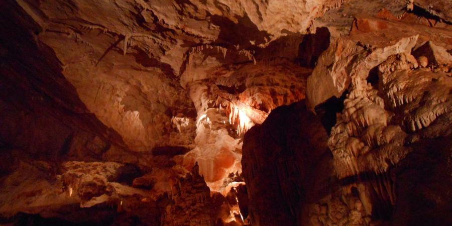 Die Jenolan-Höhlen in der Nähe von Sydney gelten als das älteste Kalkstein-System, das bisher auf der Erde entdeckt wurde.