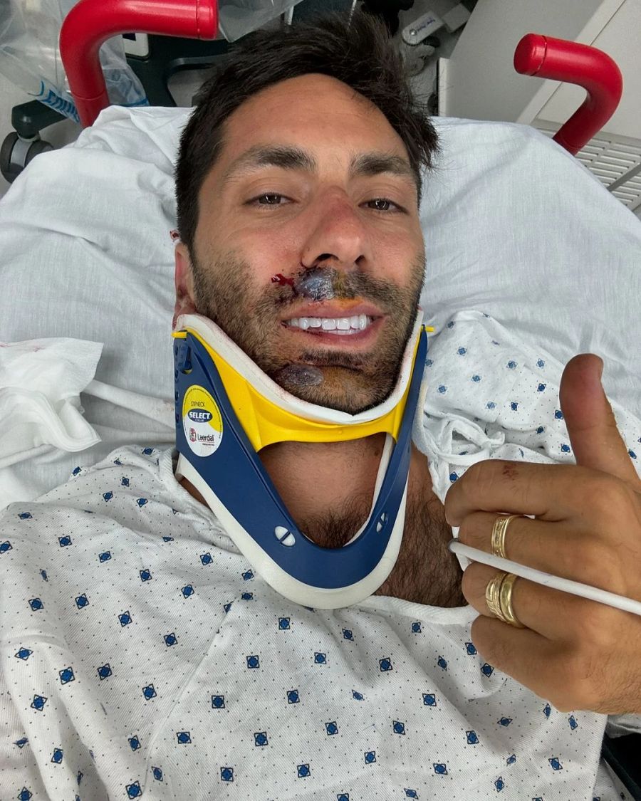 Nev Schulman postet ein Selfie aus dem Spitalbett.