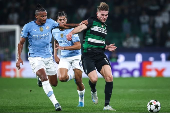 Viktor Gyökeres im Duell mit Manuel Akanji. Ersterer schiesst City mit drei Toren ab. champions league
