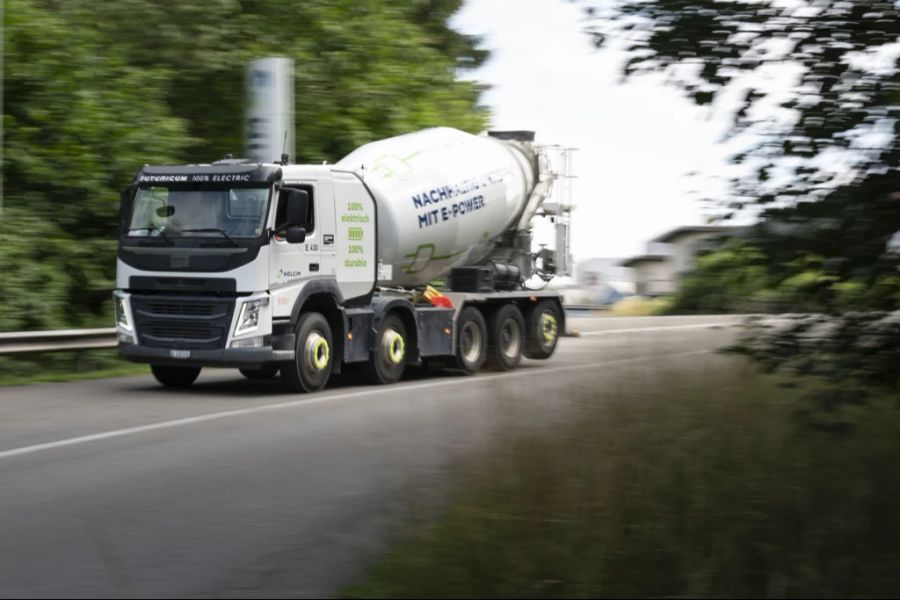 Holcim elektrischer Lastwagen