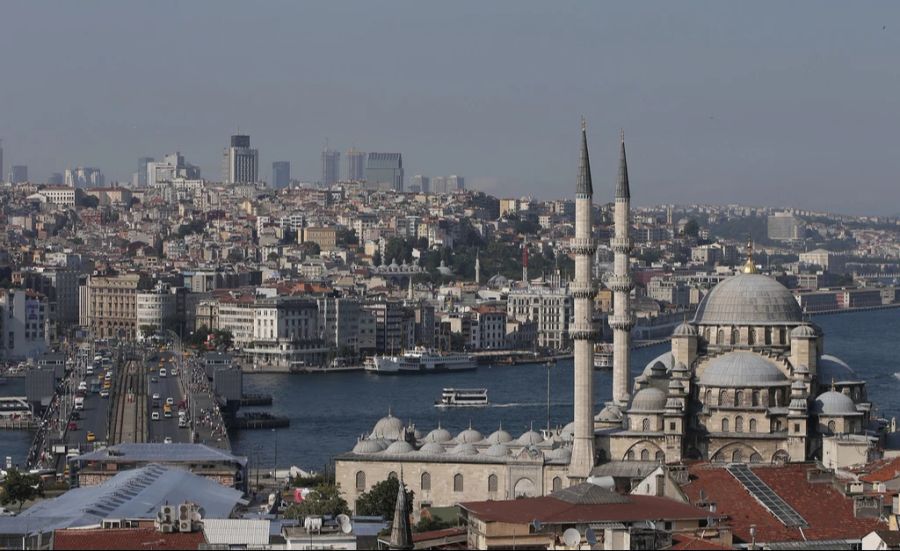 Sie hatte sich in Istanbul operieren lassen.