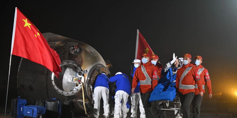 Die Rückkehr der «Shenzhou 18» zur Erde von der Raumstation dauerte mehrere Stunden.