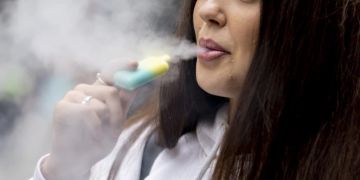 Vapes und Einweg-E-Zigaretten