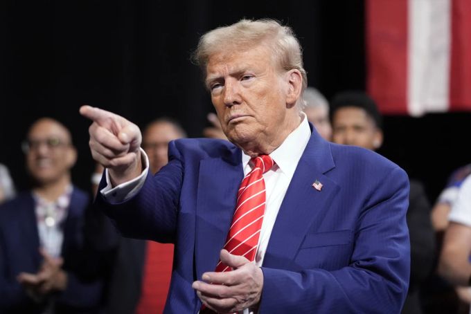 Donald Trump bei einer Wahlkampfveranstaltung. Trump Harris