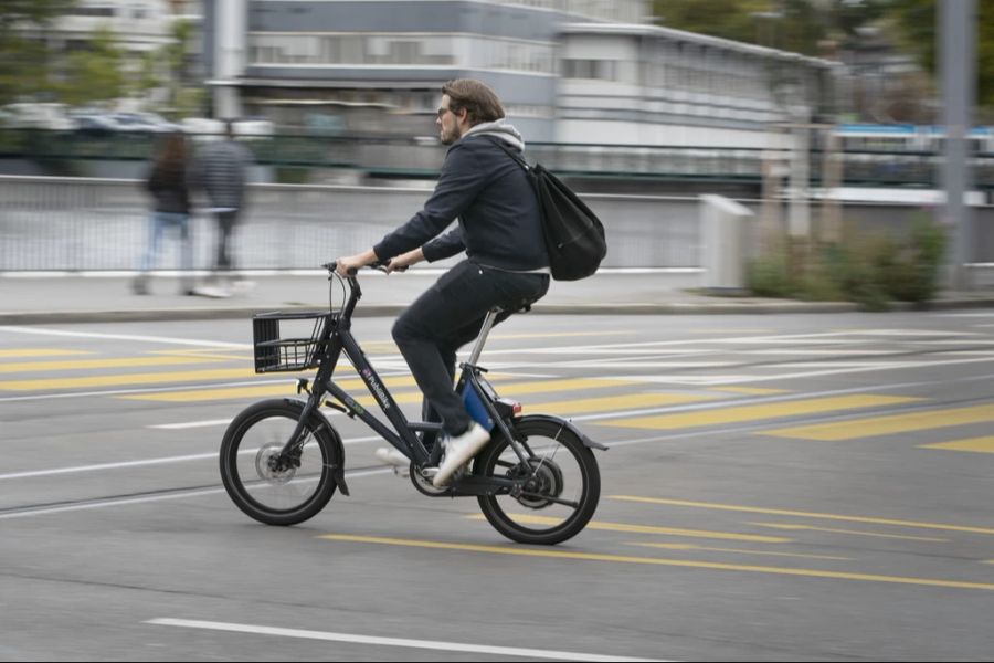 Das sei grundsätzlich positiv und zeige das Interesse der Bevölkerung, meint der Mobilitätsforscher Thomas Sauter-Servaes.