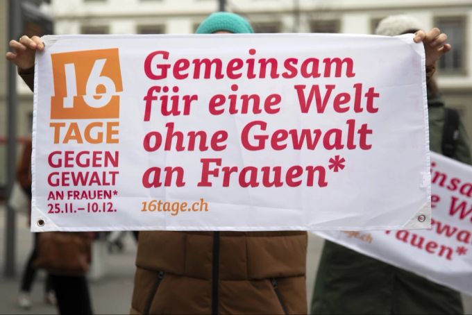 Rund um den Internationalen Tag zur Beseitigung von Gewalt gegen Frauen finden auch dieses Jahr wieder zahlreiche Aktionen statt. frauenrechte