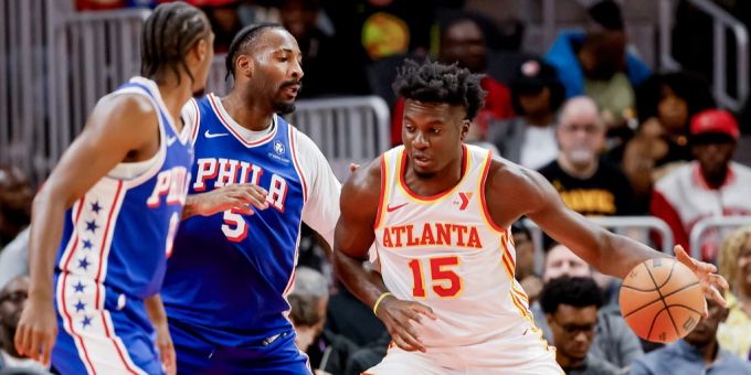 Clint Capela (rechts) war zuletzt der einzige Schweizer in der NBA. NBA