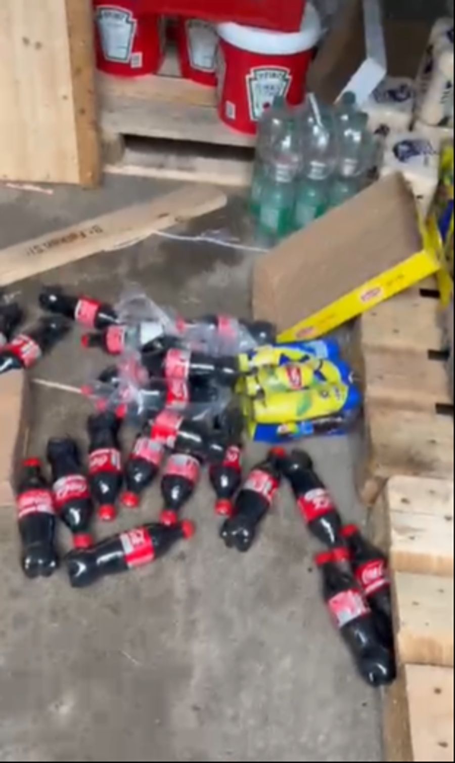 «Die Einbrecher haben ein Chaos hinterlassen», schildert er.
