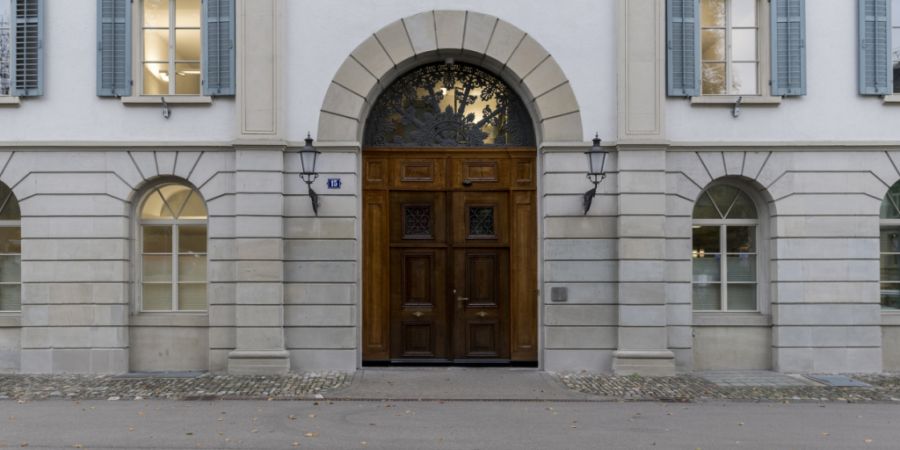 Ein Präzedenzfall zu einer mutmasslichen Raserfahrt wurde am Donnerstag am Obergericht Zürich verhandelt. (Archivbild)