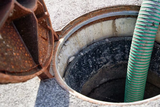 Kanalreinigung Abwasser Rohr Leitung