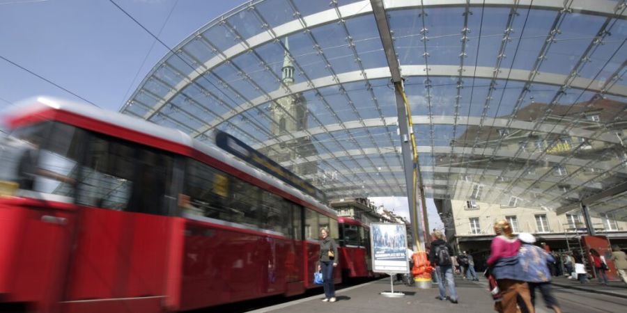 Der Unfall ereignete sich beim Baldachin am Bahnhof in Bern. (Archivbild)