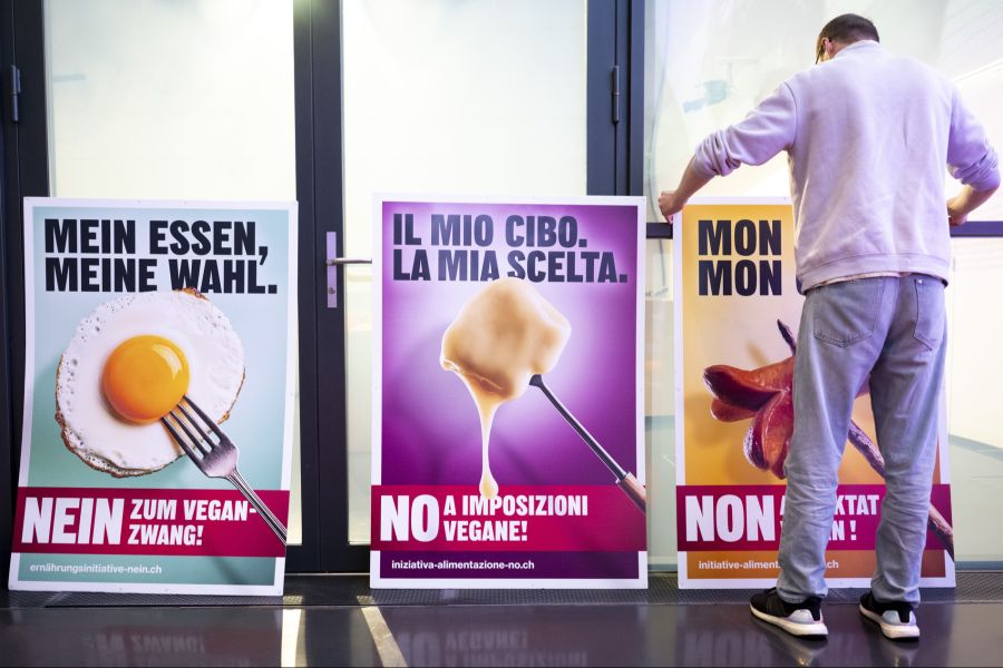 Die Warnungen vor einem Ernährungsdiktat prangen auch auf zahlreichen Plakaten.