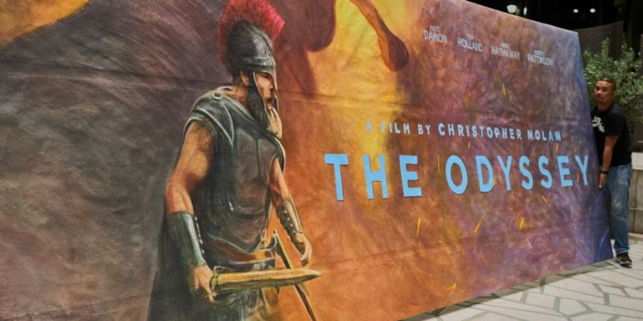 «The Odyssey» ist der erste Spielfilm, der vollständig mit IMAX-70mm-Kameras gedreht wurde. Doch für Kinos ist die Technologie anspruchsvoll und teuer. Deswegen wird das Epos in der S...