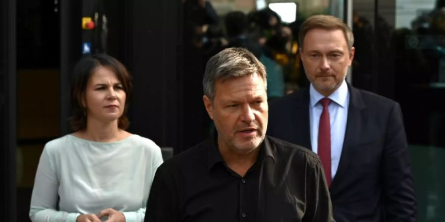 Habeck (M.) mit Baerbock und Lindner