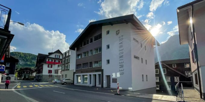 Das Gemeindehaus in Lungern. - Kanton Obwalden Das Gemeindehaus in Lungern. - Kanton Obwalden