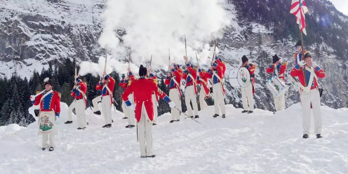 Im Januar findet in Kandersteg die «Belle Epoche Woche» statt. Band im Schnee