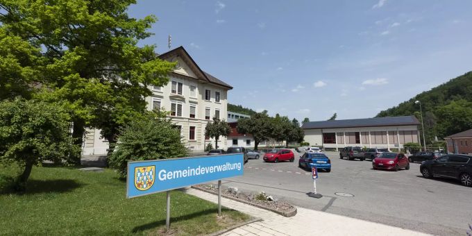 Die Gemeindeverwaltung in Waldenburg. Die Gemeindeverwaltung in Waldenburg.