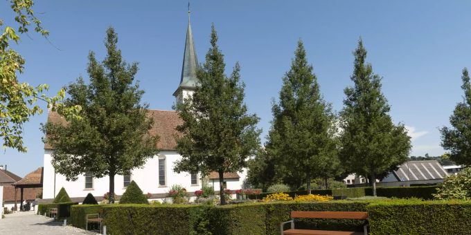 Kirche St. Stephan in Therwil. Erbaut 1631 mit Malereien und Tabernakel aus Spanien. Kirche St. Stephan in Therwil. Erbaut 1631 mit Malereien und Tabernakel aus Spanien.