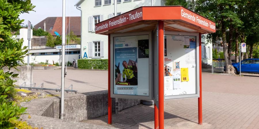 Gemeindetafel in Freienstein-Teufen.