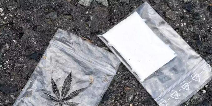 Langjähriger Cannabis-Konsum kann schwere psychsichen Schäden verursachen. Foto: Jens Kalaene/dpa-Zentralbild/dpa Langjähriger Cannabis-Konsum kann schwere psychsichen Schäden verursachen. Foto: Jens Kalaene/dpa-Zentralbild/dpa
