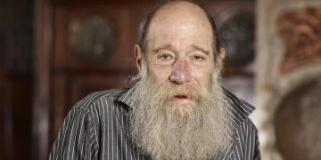 Lawrence Weiner