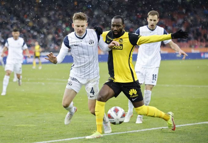 Nicolas Moumi Ngamaleu und YB finden kein Mittel gegen den FCZ. YB