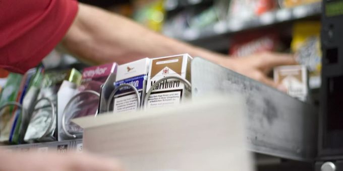 Früher gab es sogar in den Selecta-Automaten noch Zigaretten zu kaufen. selecta zigaretten