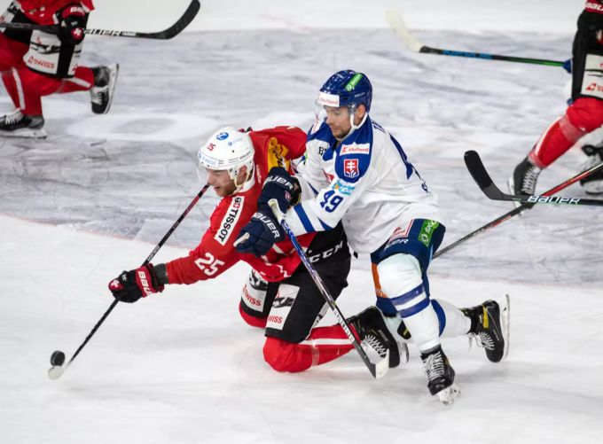 Die Slowakei zwingt die Schweiz gleich mit 6:1 in die Knie. Schweiz Slowakei Deutschland Cup