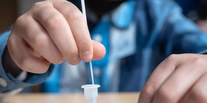 Bern - Massentests an Berner Schulen brauchen 80-prozentige Beteiligung