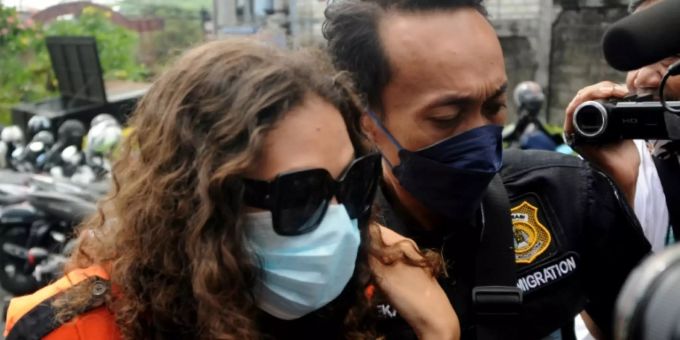 Heather Mack nach ihrer Haftentlassung auf Bali Heather Mack nach ihrer Haftentlassung auf Bali