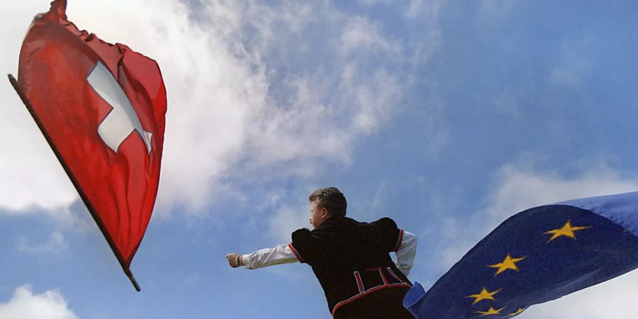 Die Europäische Volkspartei will an ihrem Kongress Mitte November eine Resolution verabschieden. Darin fordert sie die Schweiz und die EU dazu auf, die Verschlechterung der bilateralen Beziehungen zu stoppen und nach Lösungen zu suchen. (Symbolbild)