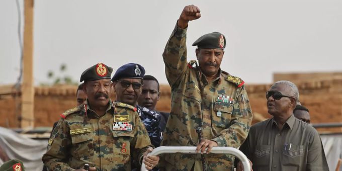 General Abdel Fattah al-Burhan nach einer Rede. General Abdel Fattah al-Burhan