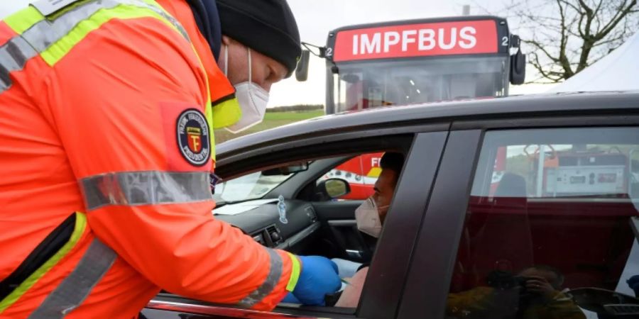 Impfbus in Löchgau