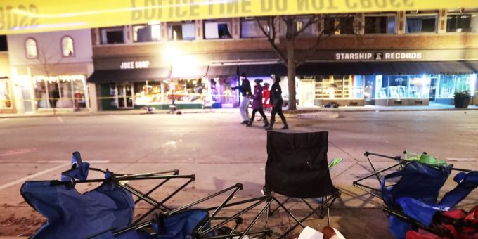 Bei der Todesfahrt von Waukesha (USA) kamen fünf Menschen ums Leben. Waukesha USA Todesfahrt