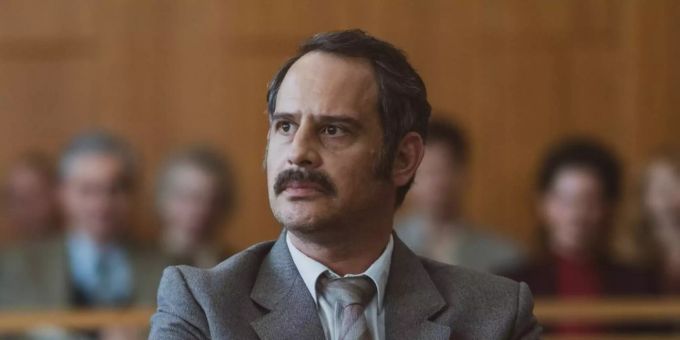 «Faking Hitler»: Moritz Bleibtreu verkörpert den berühmten Kunstfälscher Konrad Kujau. «Faking Hitler»: Moritz Bleibtreu verkörpert den berühmten Kunstfälscher Konrad Kujau.