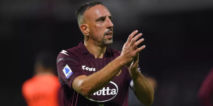 Franck Ribéry im Dress von US Salernitana. US Salernitana