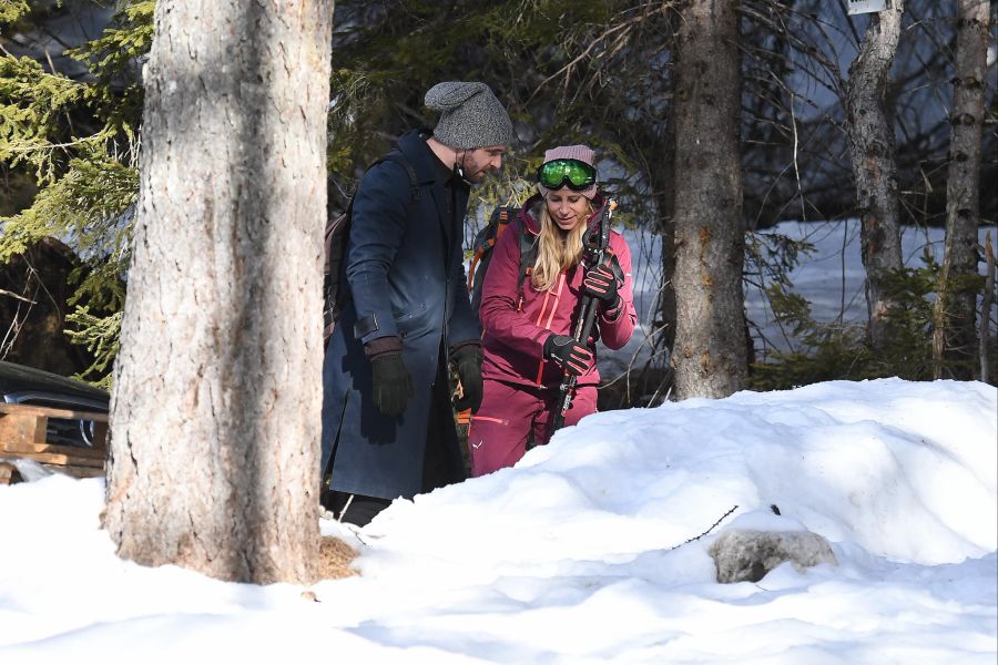 Ende Januar 2022: Tomaso Trussardi und Carlotta Devoto scheinen in den Skiferien schon sehr vertraut miteinander.