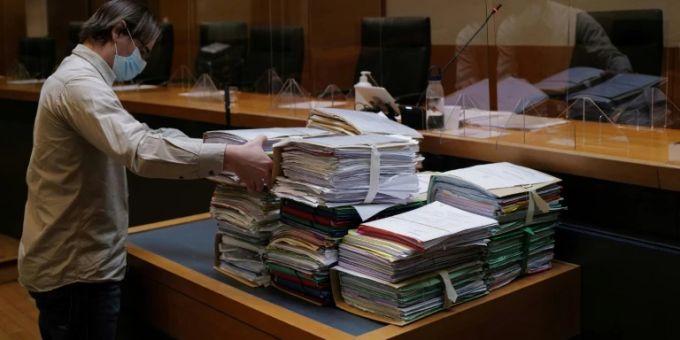 Aktenansammlung vom Prozess im Fall Veyrac Aktenansammlung vom Prozess im Fall Veyrac
