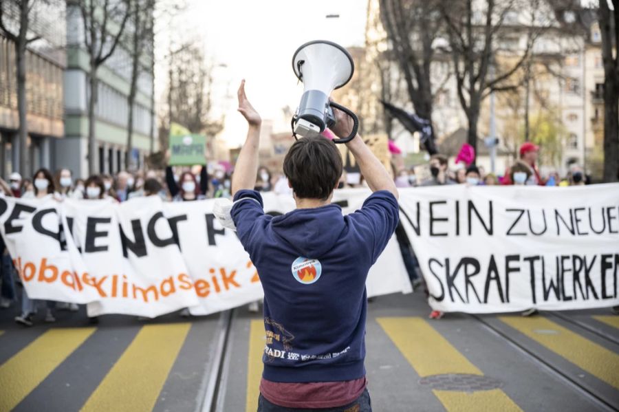 Die Klimakids sind für den Ausbau erneuerbarer Energien.