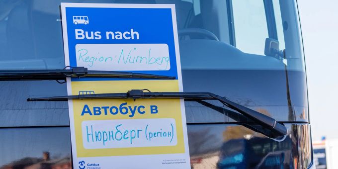 Hilfe beim Start in der neuen Heimat: Geflüchteten aus der Ukraine soll der Zugang zur deutschen Sprache möglichst einfach gemacht werden - das Goethe-Institut will mehr Kurse anbieten. Hilfe beim Start in der neuen Heimat: Geflüchteten aus der Ukraine soll der Zugang zur deutschen Sprache möglichst einfach gemacht werden - das Goethe-Institut will mehr Kurse anbieten.