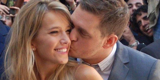 Popstar Michael Bublé und Frau Luisana Lopilato: Das Paar hat bereits drei Kinder. Foto: Luis Zabreg/EFE/dpa Popstar Michael Bublé und Frau Luisana Lopilato: Das Paar hat bereits drei Kinder. Foto: Luis Zabreg/EFE/dpa