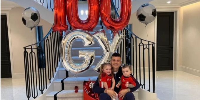 Nach 100. Nati-Spiel - So herzig wird Granit Xhaka zuhause empfangen