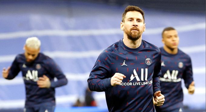 Das Star-Trio von PSG um Neymar, Messi und Mbappé kassiert mehrere Millionen pro Monat. PSG Neymar