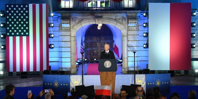 Joe Biden während seiner Rede in Warschau. (EPA/RADEK PIETRUSZKA) joe biden