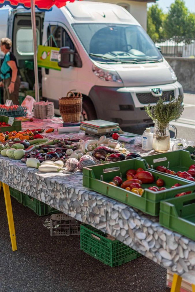 Gemüsestand beim Markt Aarau.