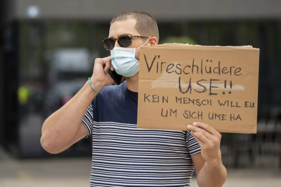 Coronaivurs Gegendemonstrant