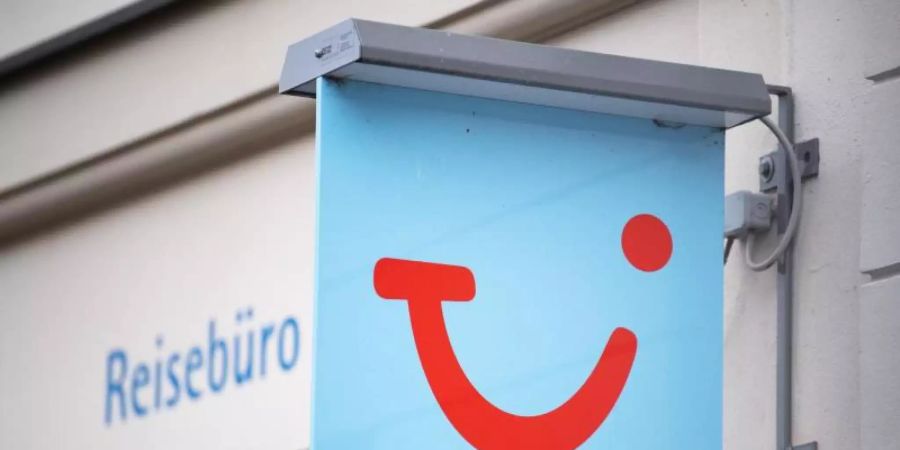 Tui-Reisebüro in Potsdam. Der Tourismuskonzern kämpft wegen der Auswirkungen der Corona-Krise mit tiefroten Zahlen. Foto: Soeren Stache/dpa-Zentralbild/dpa