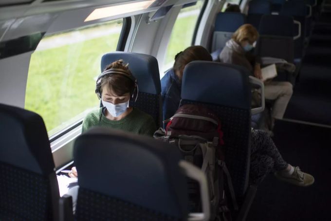 Ab Ende April riet das BAG, eine Maske zu tragen. Maske