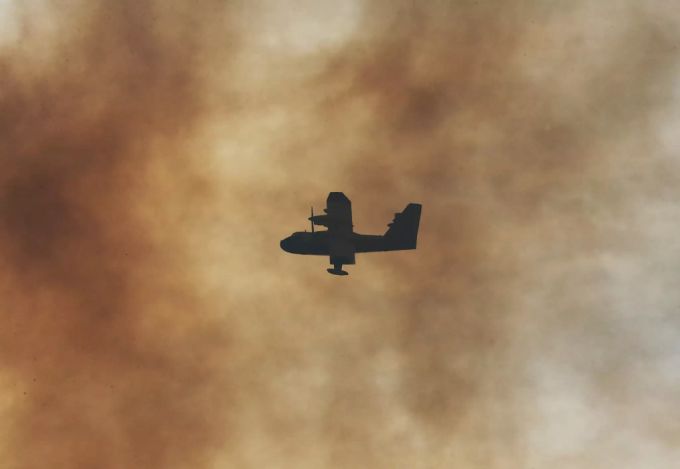 Das Feuer in Anglet wurde unter anderem mit Löschflugzeugen bekämpft. Löschflugzeug
